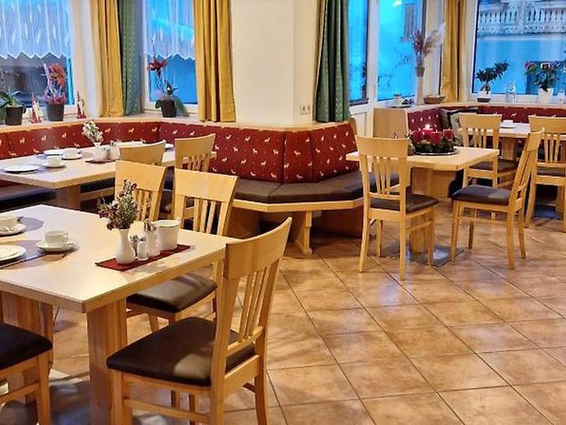 FB83497024C912FC44A39181306AD963