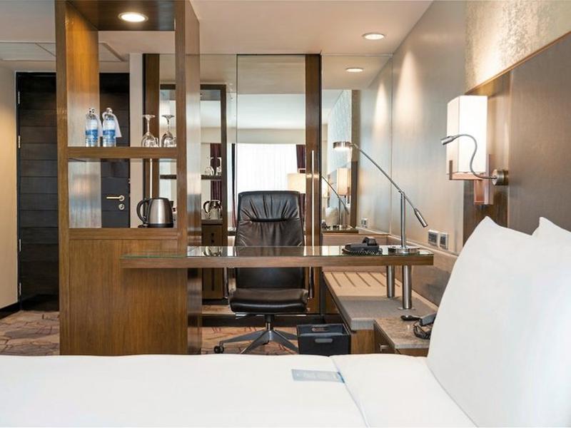 D87CF840F17E3F27FED47DED9E2C190A