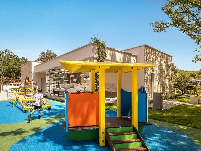 7B61C8F3F461662046FBC218F5E06A13