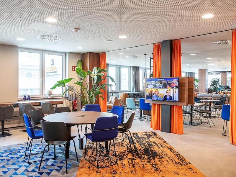 8A5453DF687682397AE3EED649C5BC4B