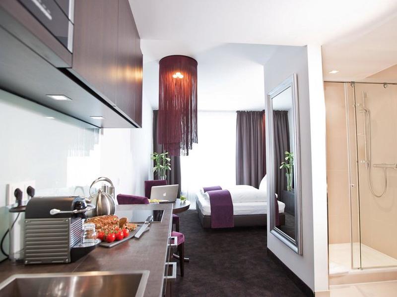 AE6E3E88C06A629C36FF1278224F649C