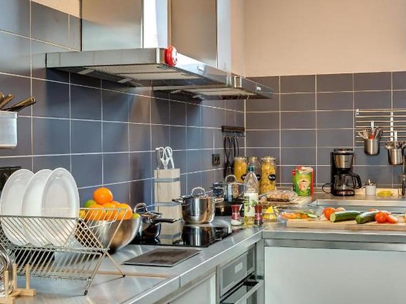 23DC7218AC8C75B0D465846B9481A273