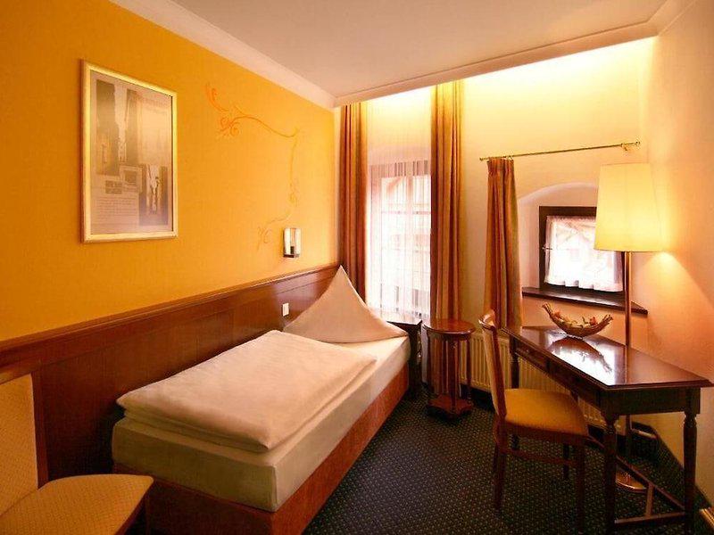 689BF27E954E912C755CD7213E532D1A