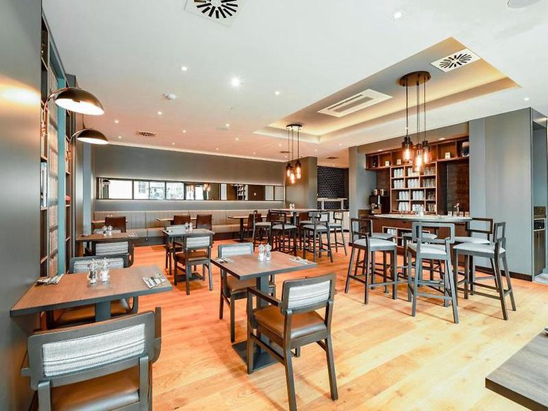 74702E93E82AB74D8AFF10AF9E4A49F8