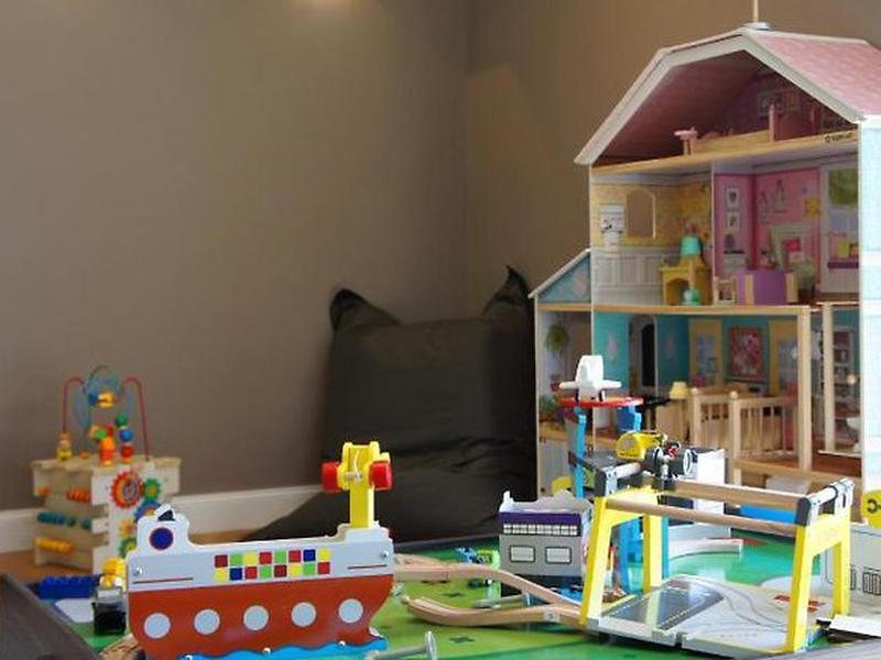 E8CBEC992918A9F3715683D0CD54B18D