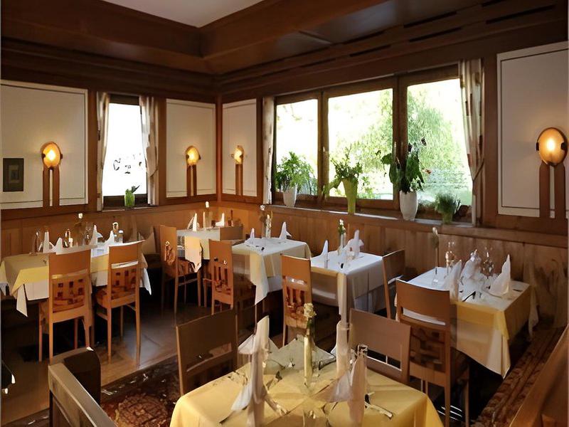 1CFA300F8CF3F0FAD5E3424577DE436E