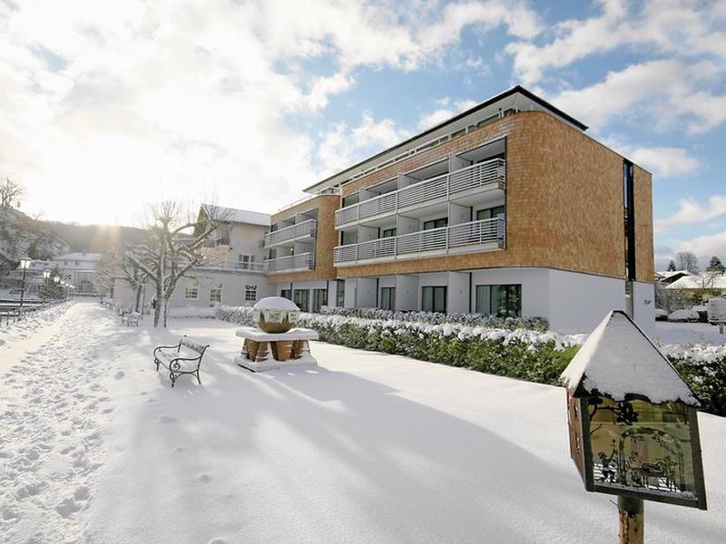 52FE3C5A7F1D8D3779B05F2FE155E2DE