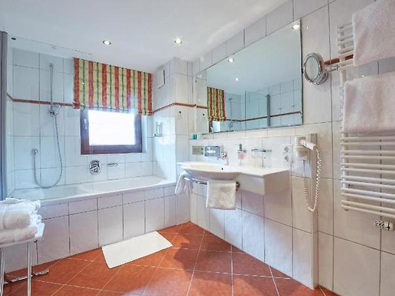 B03FA8DE871A86DA0FA9D4EBA7D16CF5