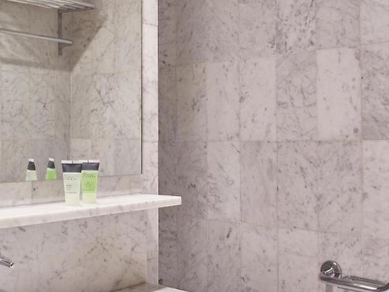 3EF15493400C5F93EB26FCEA6270B763