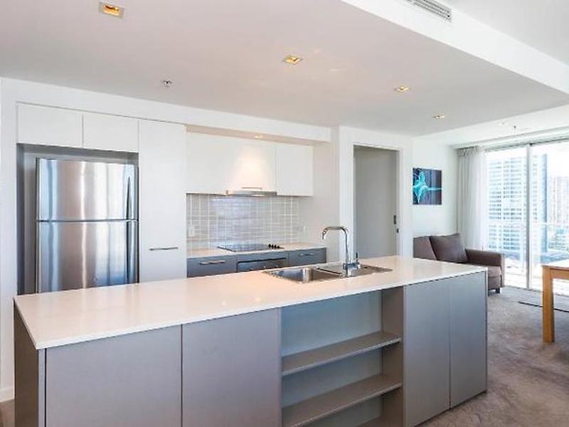 AEEFC17BF92964C9AD15BCD04D72F42B