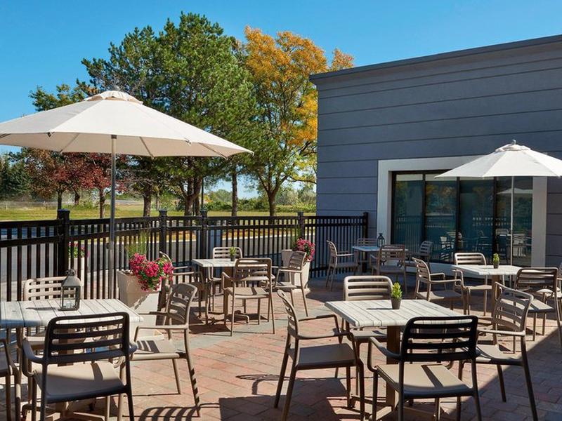 1A47E4B6BE272BB51A81DF5890E92F76