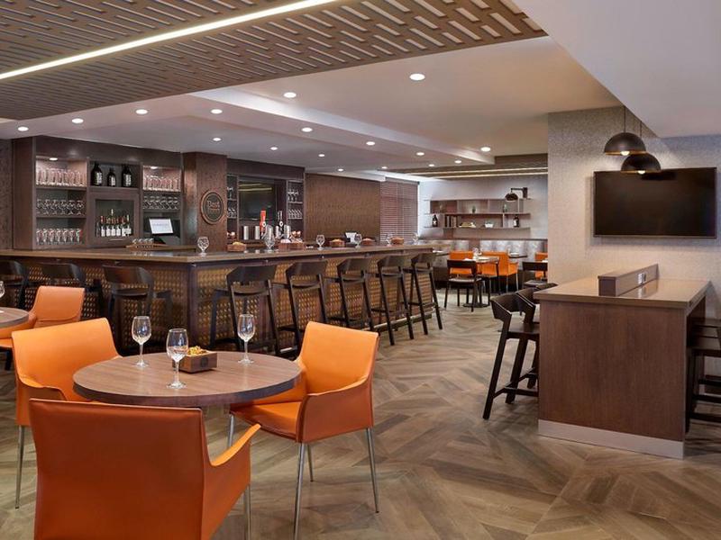 C32BAC6C2D33B1B9AAA7030ABC62684B