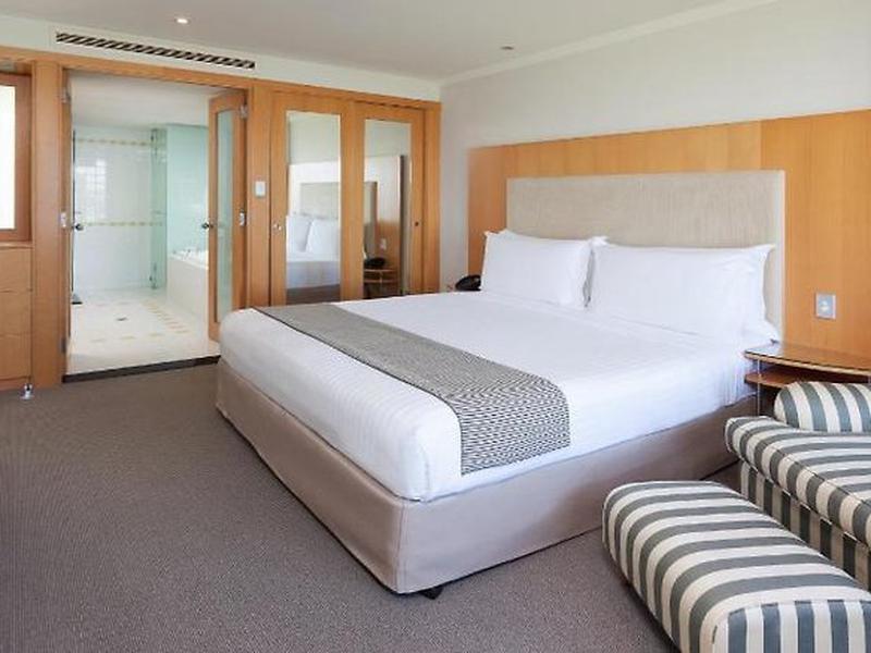 37BCFA0E4C16D899AEFC60E9C6DCD2F1