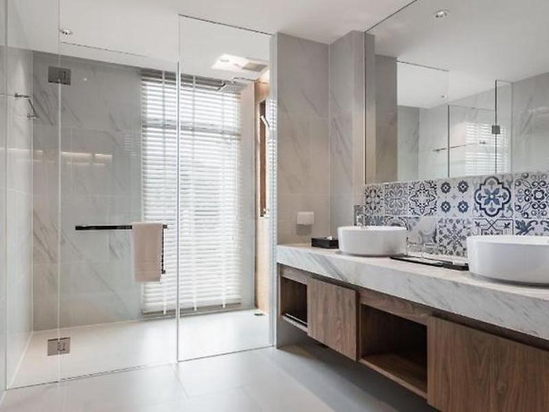 56E5AAB094BD2710045186FF07C68F19