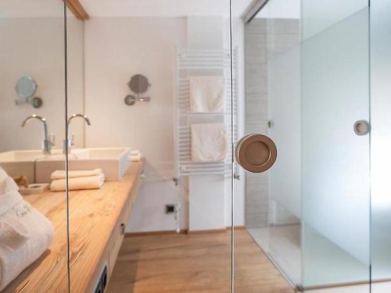 4C16FFAFDE062CE5AEEAEACC2175FC23