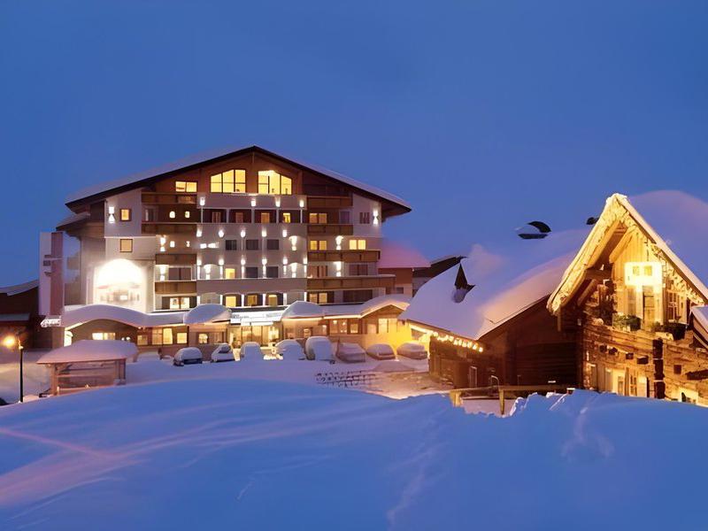 64FB57D7BAACAE9A413F2BF572929C40