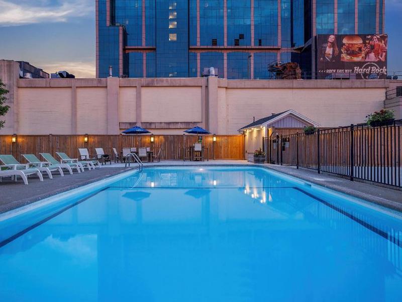 7F4D44BFF1DFCF1F51718357E93567C6