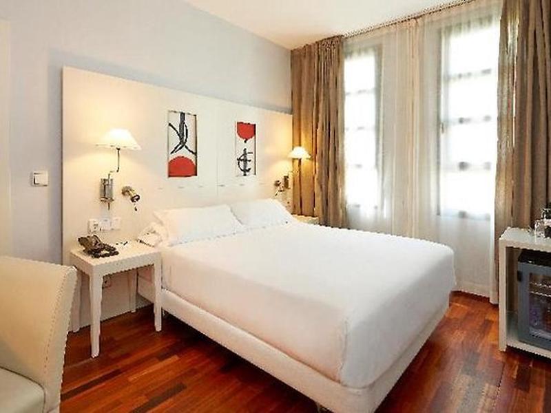 237F0DDC7EBAB7B43CCF208476AD8C32