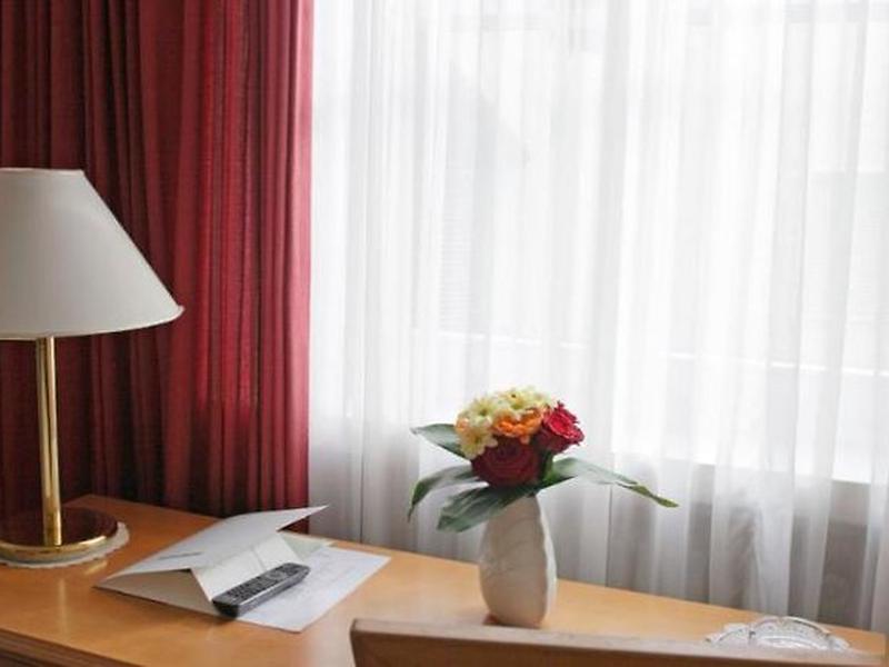 03D149F2505B5A2D65283CFD68F6BD82