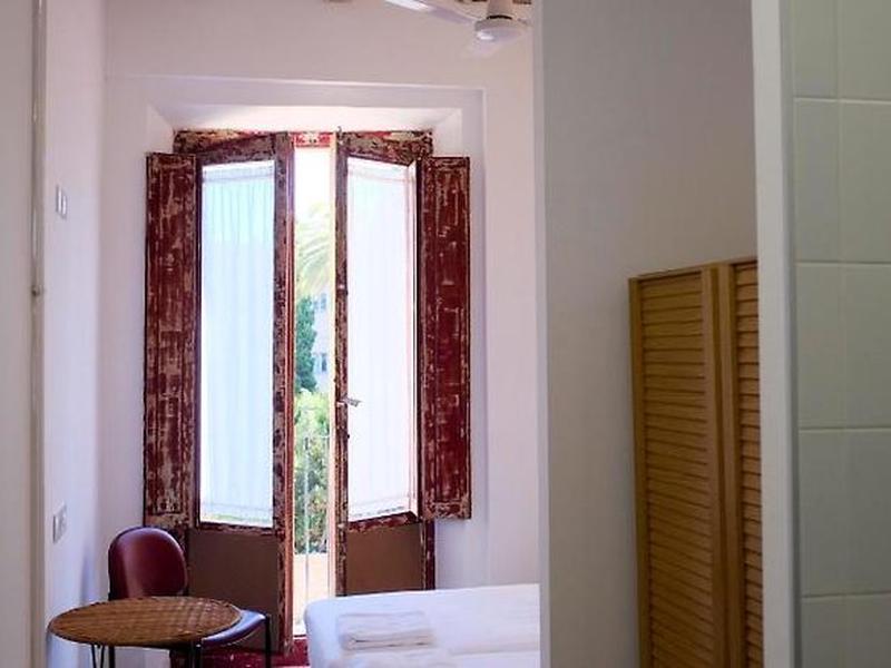 8E98D9B0A9EB85FAE3A51DEF139645E3