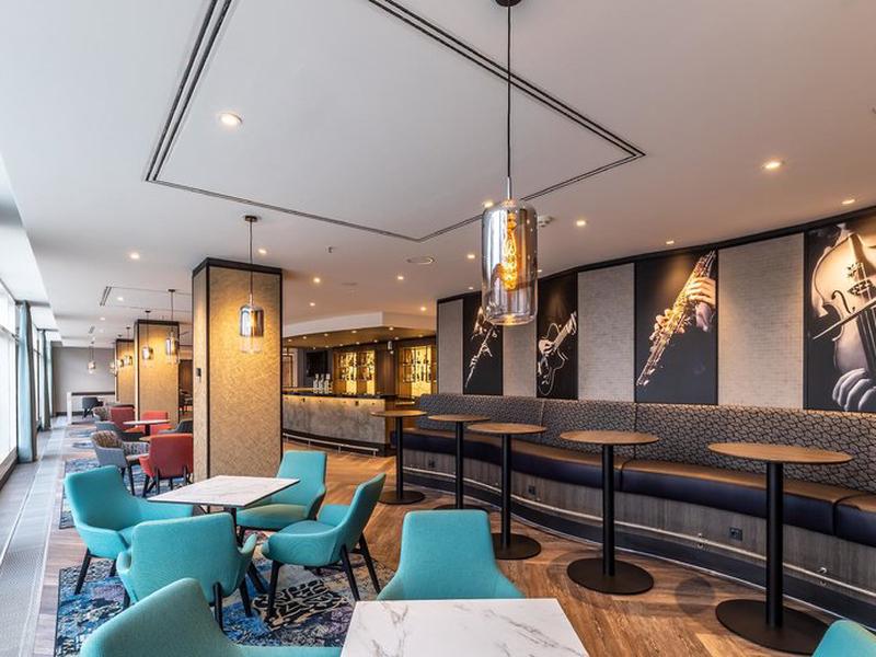 2147BE73B8A3024AC68775F4F8529910