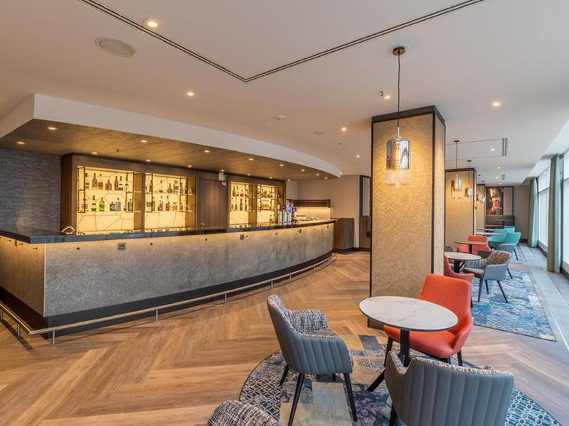 0EB142F1ECB1D00F1E4D0B6EC778357B