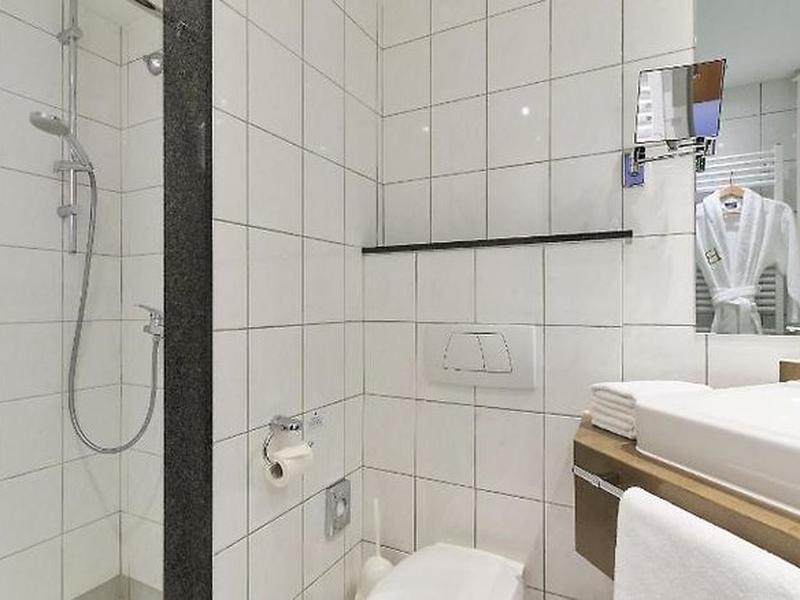 72318A6F33B8499B182A4EA3CF76AB16