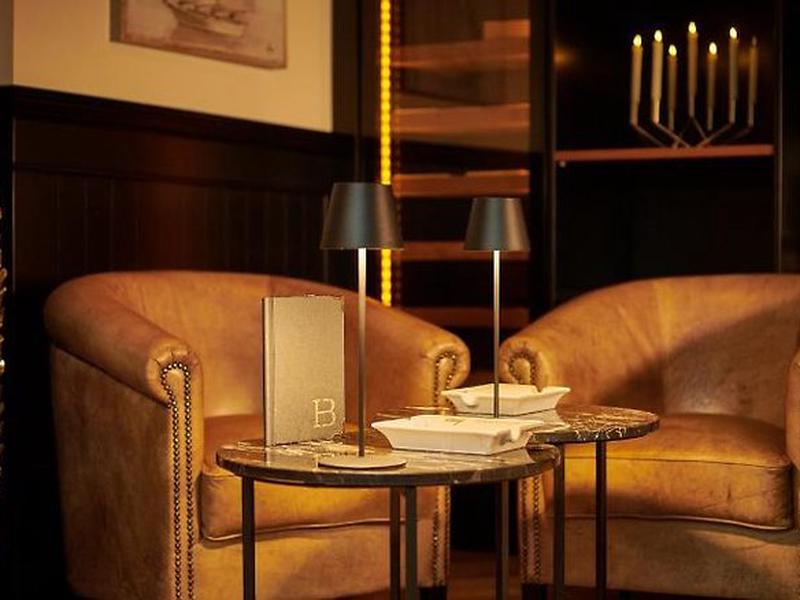 6E25D4FB67958648DD17E4DEB64EFCD8