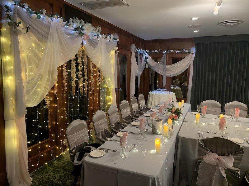 52AFD868183AA99D7330EBF4D2B110E1