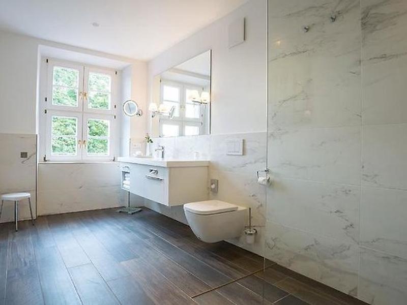 F2A8C3CAB77A8260B11A38E19A0D1D64