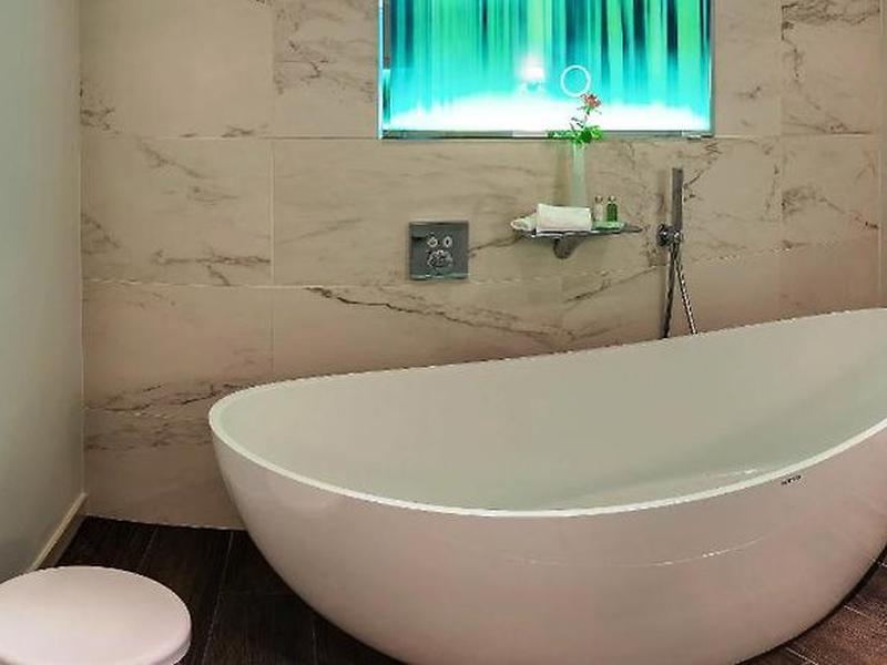 0ED64B44BDDA99DA307F33F921E03D53