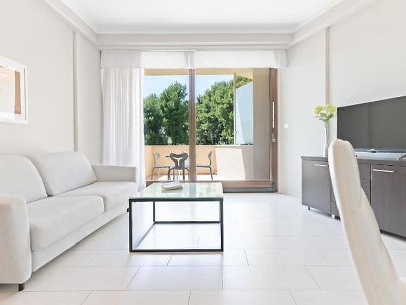 49B958A9C2B82D7BC6EEB3C5BE956F21