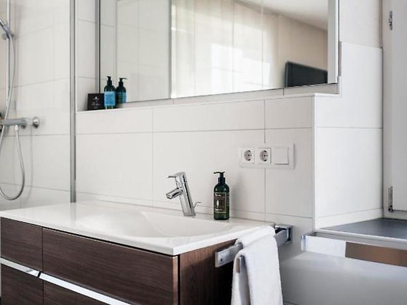 A0FAB2D13B36E430A33C5C9711416B2B