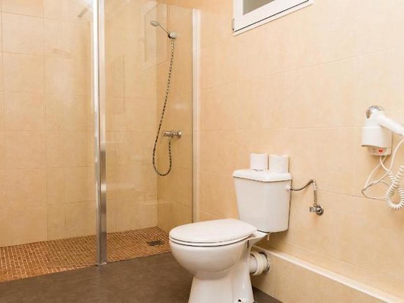 15CAA6B25497A20F18A9AD9895A97F0C