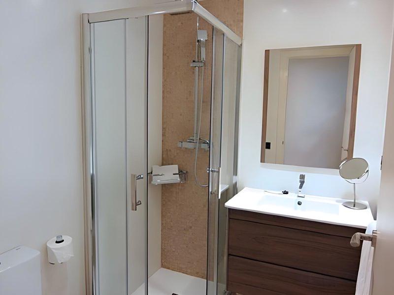 7FCC7FC875AE38A37BB6D06329157BBA