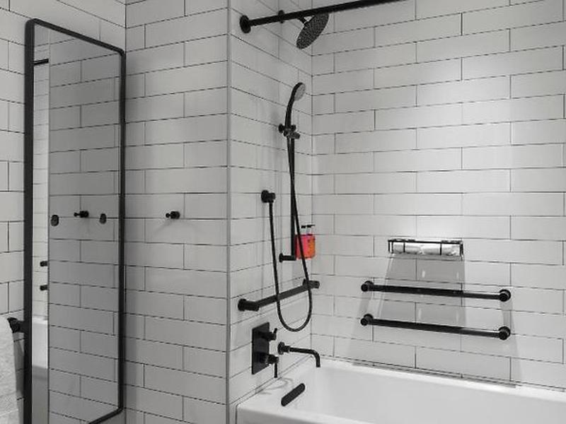 371B687F49F5BF320A94176B62FE35A7