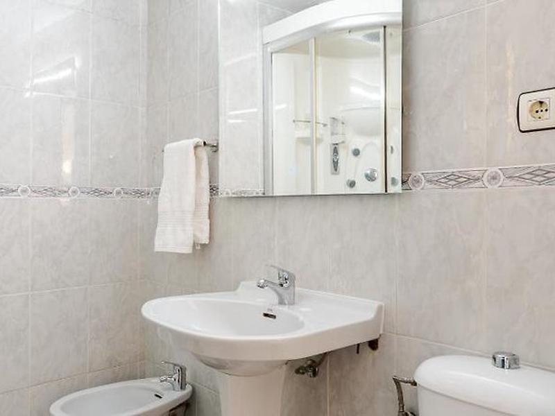 33A85F2389D6804BE1F1B7453C76527F