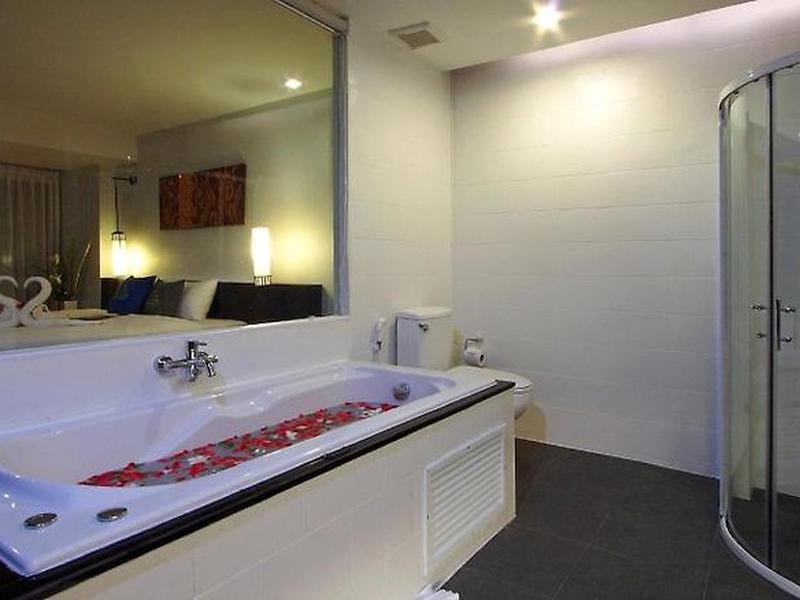 E02F67FB3066C8E4DFCCAEF69E3AF99F