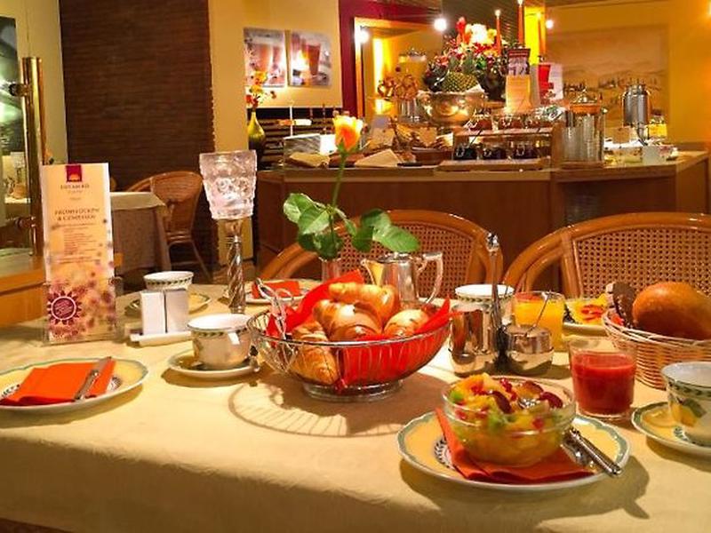 957630E8C63A36870256A583CAAC7F5C