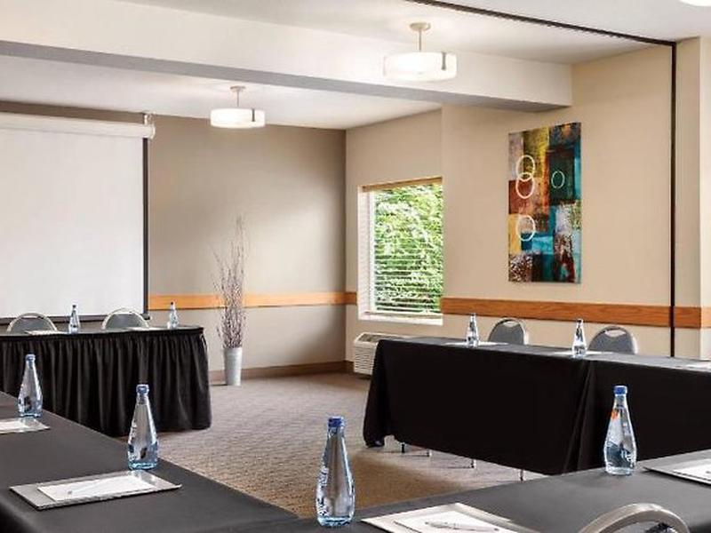 998EBA9E6BE245039789ABC64AEF7F6D