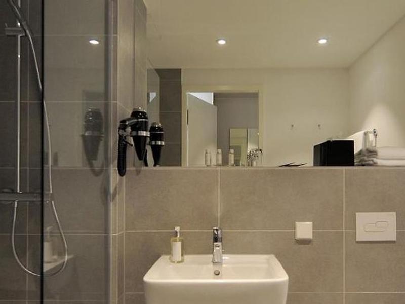 79B258CC80961166E24DABE1518AFBFE