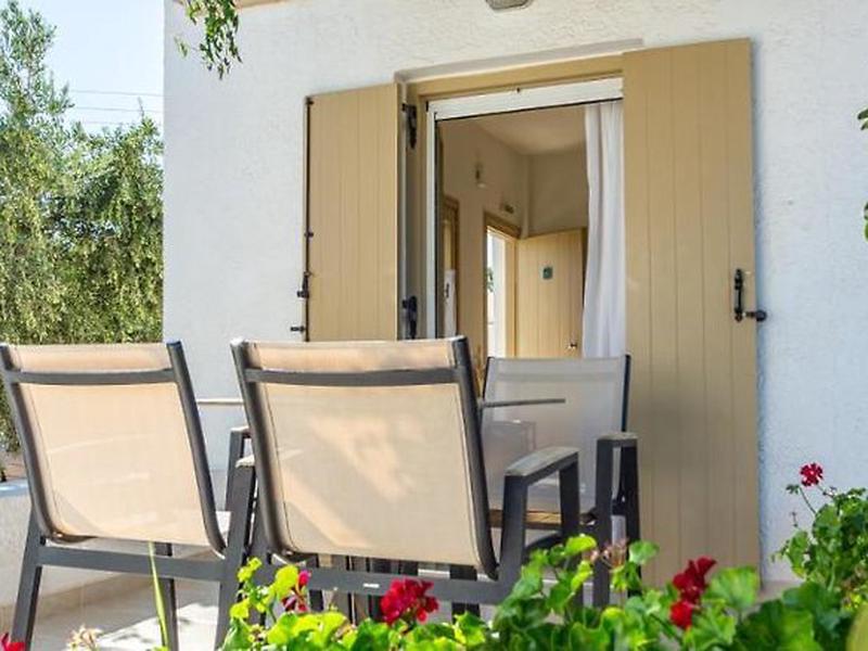 03EBFA6DFAE364542470F6B2FD79F49B