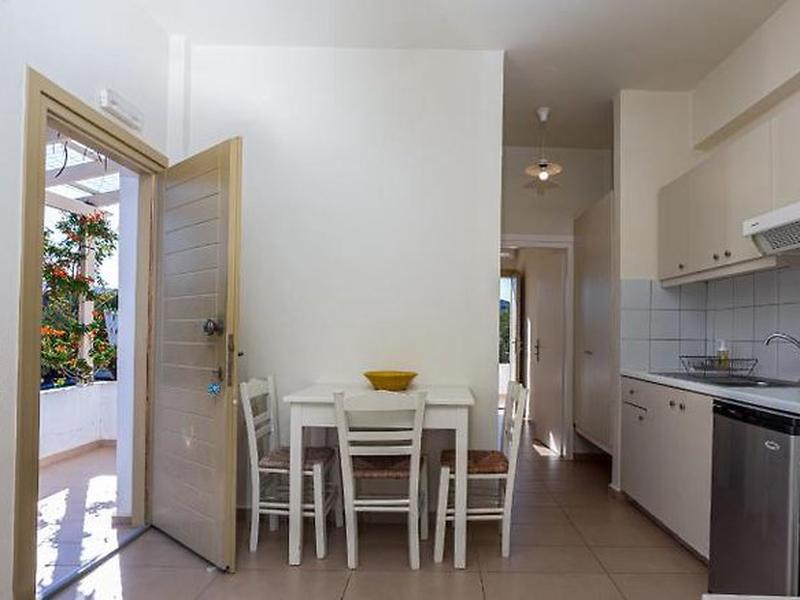 DAE1E37427274992D7949D00824BA4C8