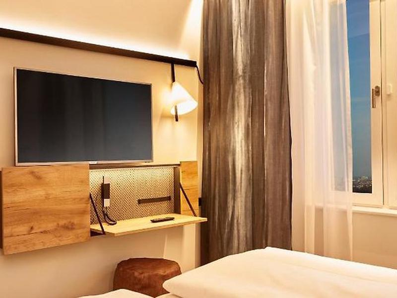 CDFEBF8D3BFFB19194EB4D2DF3AC90E7