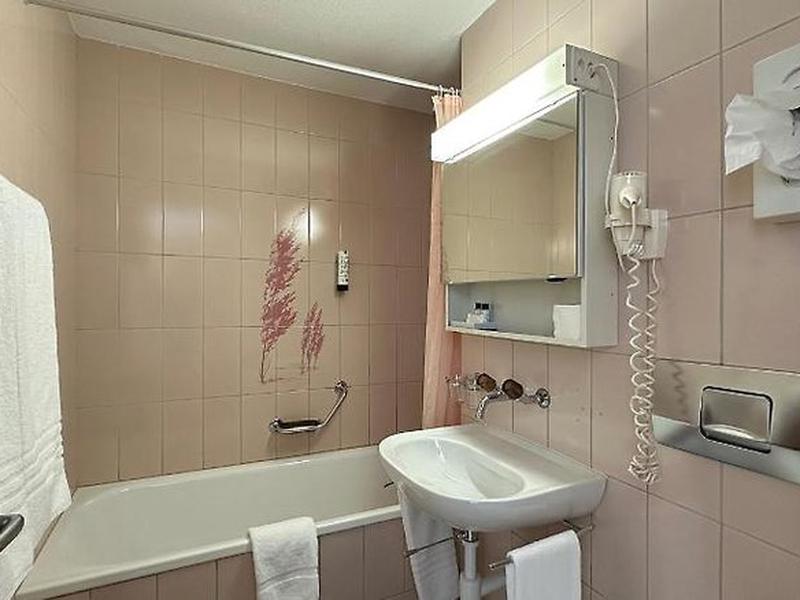 5B7AC32D3A22EA96C859B798391D65EA