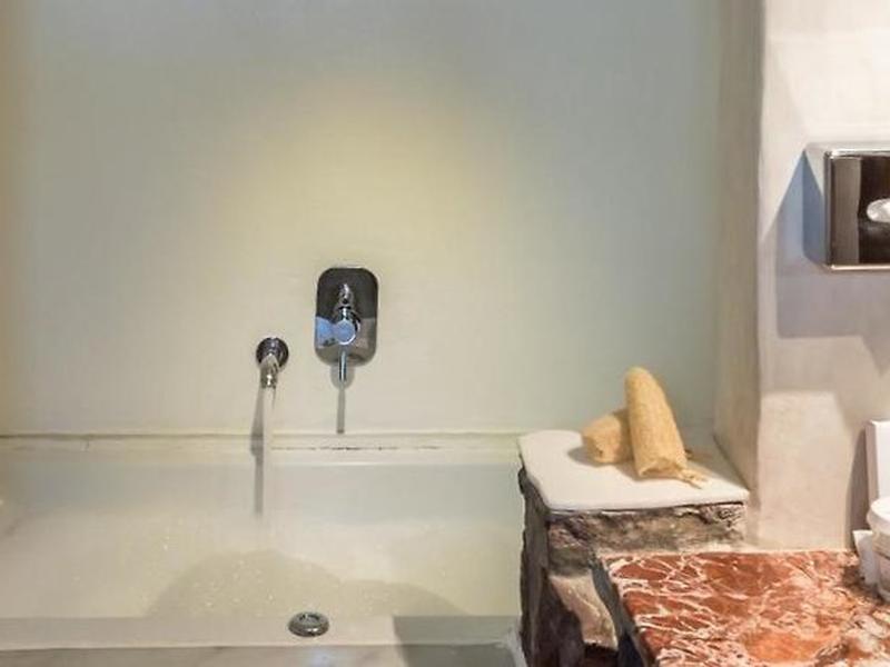 6A61882B90F04CDD80B9867F28209264