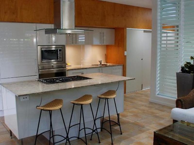 948722775114F4B6AEF19C8C1C82A723