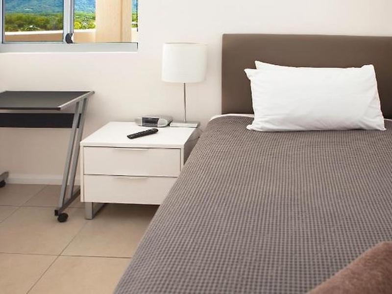 0C42E3C86CAF0ED0CC48BF3A150B6E0E