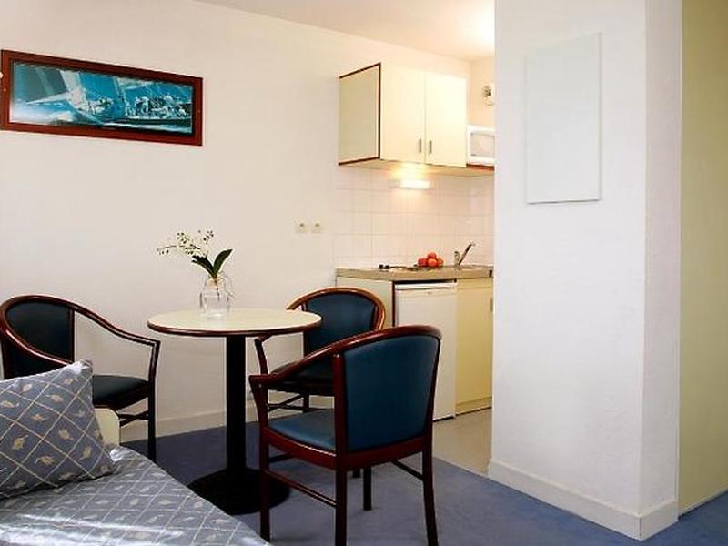 7FC21940256A89EE0DEFE3C41F5C7EAC