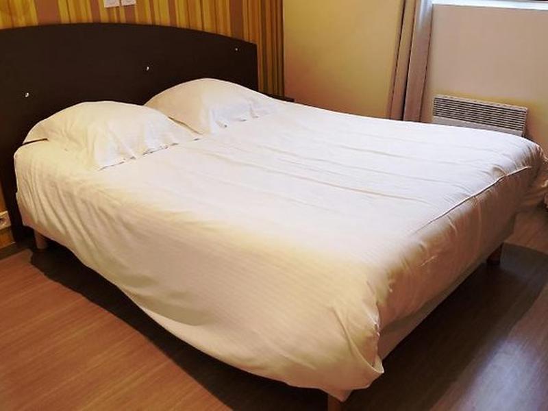 132B3FCFD6F6080A2B93776B87F3B929